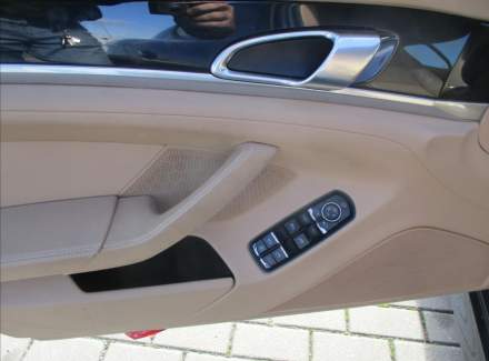 Porsche - Panamera