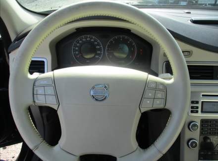 Volvo - V70