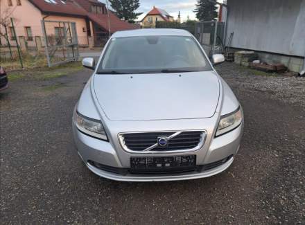 Volvo - S40