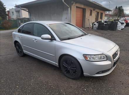 Volvo - S40