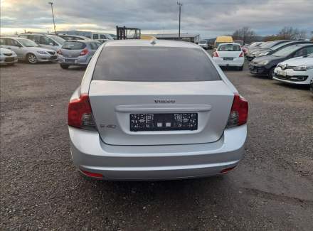 Volvo - S40