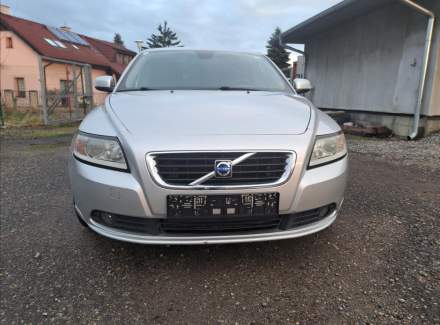 Volvo - S40