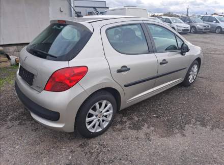 Peugeot - 207