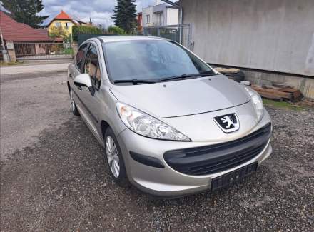 Peugeot - 207