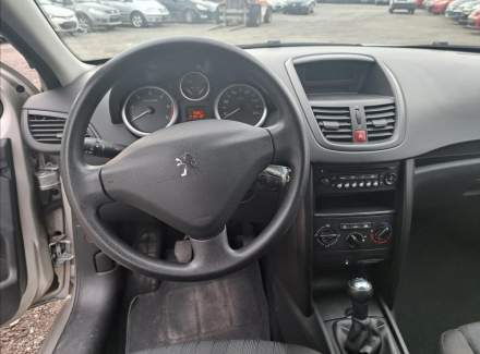 Peugeot - 207