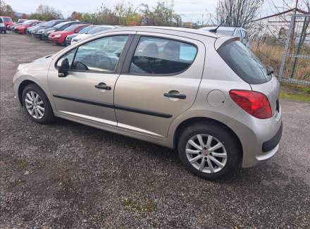 Peugeot - 207