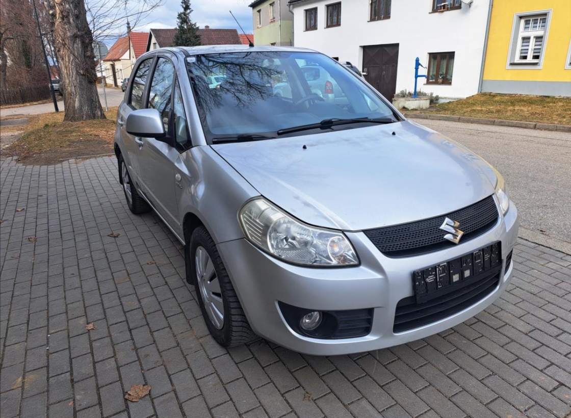 Suzuki - SX4