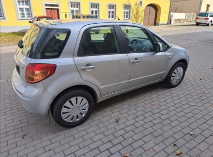Suzuki - SX4