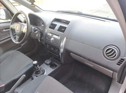 Suzuki - SX4