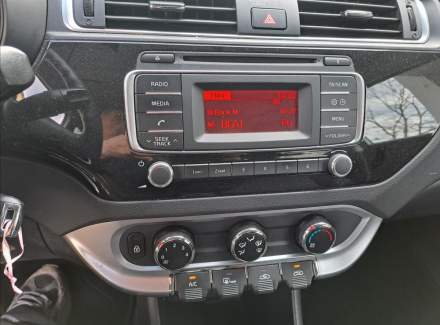 Kia - Rio