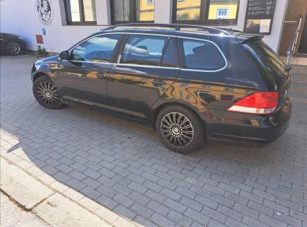Volkswagen - Golf