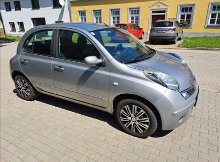 Nissan - Micra