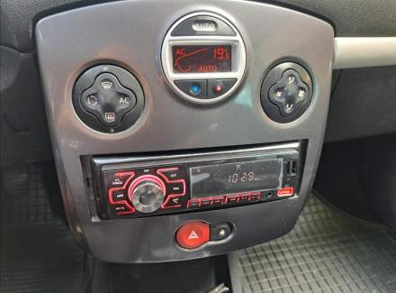 Renault - Clio