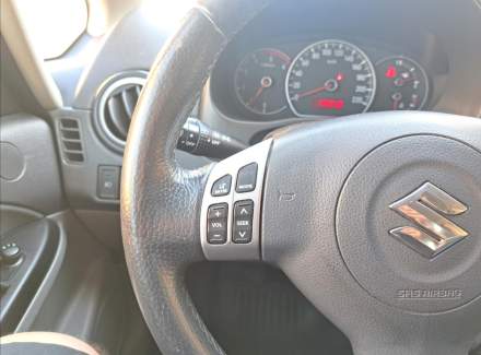 Suzuki - SX4