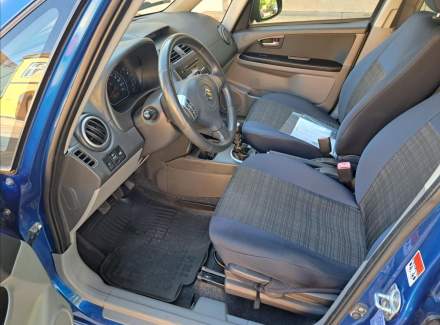 Suzuki - SX4