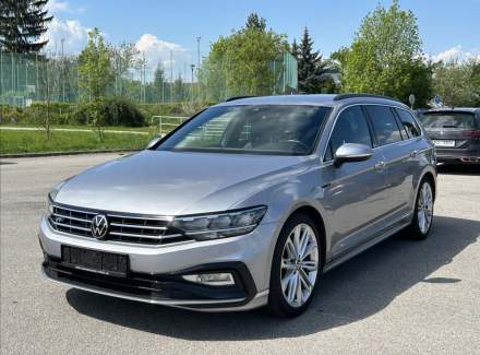 Volkswagen - Passat