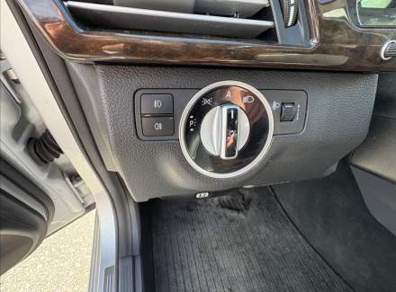 Mercedes-Benz - E-class