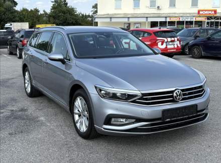 Volkswagen - Passat