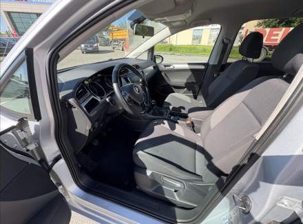 Volkswagen - Touran