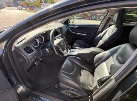 Volvo - V60