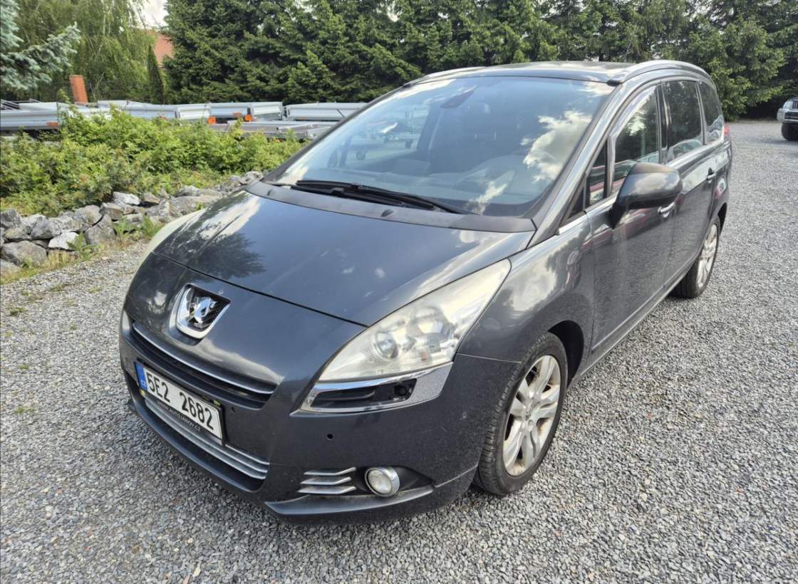 Peugeot - 5008
