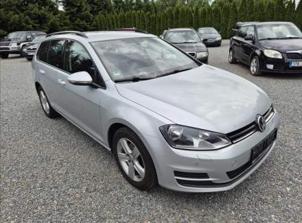 Volkswagen - Golf