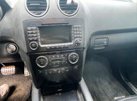 Mercedes-Benz - M-class