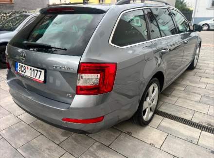 Škoda - Octavia