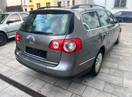 Volkswagen - Passat