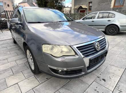 Volkswagen - Passat