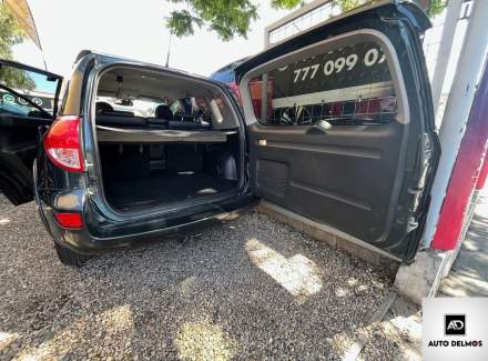 Toyota - RAV 4