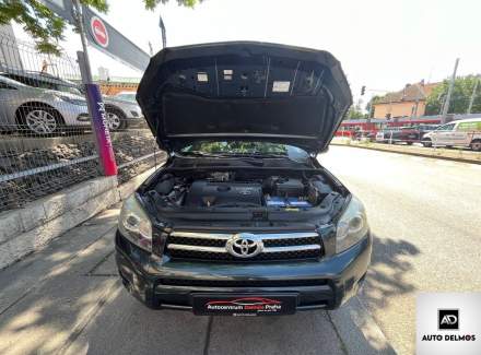 Toyota - RAV 4