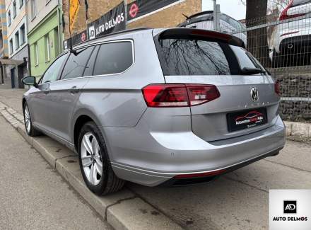 Volkswagen - Passat