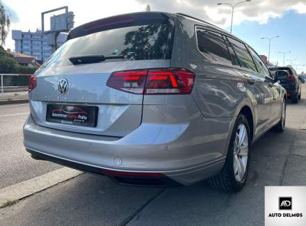 Volkswagen - Passat