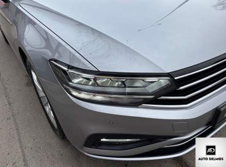 Volkswagen - Passat