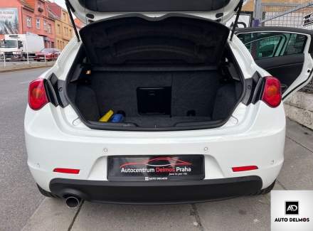 Alfa Romeo - Giulietta