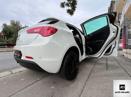 Alfa Romeo - Giulietta