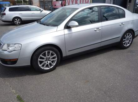 Volkswagen - Passat