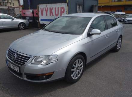 Volkswagen - Passat