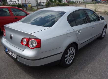 Volkswagen - Passat