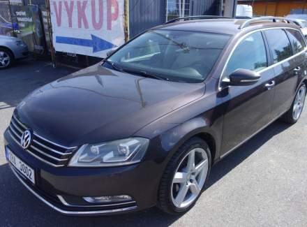 Volkswagen - Passat