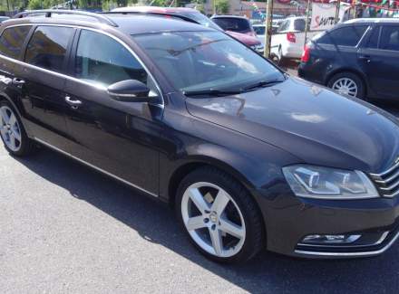 Volkswagen - Passat