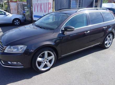 Volkswagen - Passat