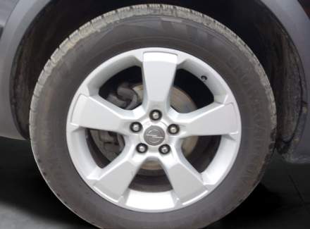Opel - Antara