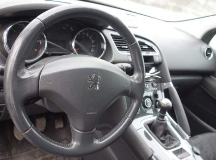 Peugeot - 3008