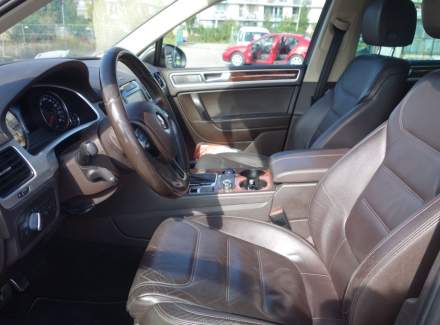 Volkswagen - Touareg