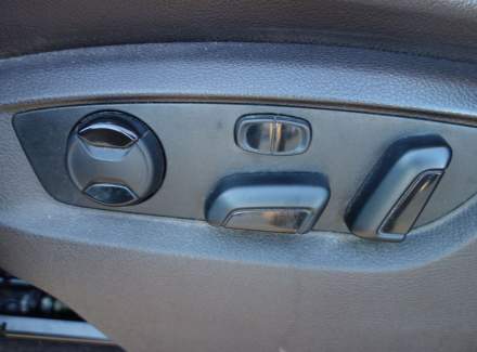 Volkswagen - Touareg