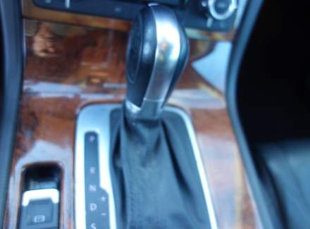 Volkswagen - Touareg