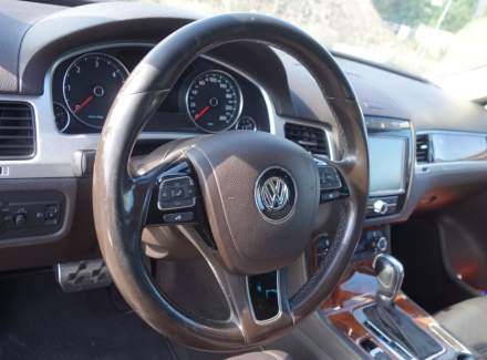 Volkswagen - Touareg