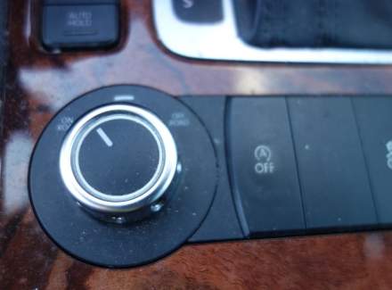 Volkswagen - Touareg